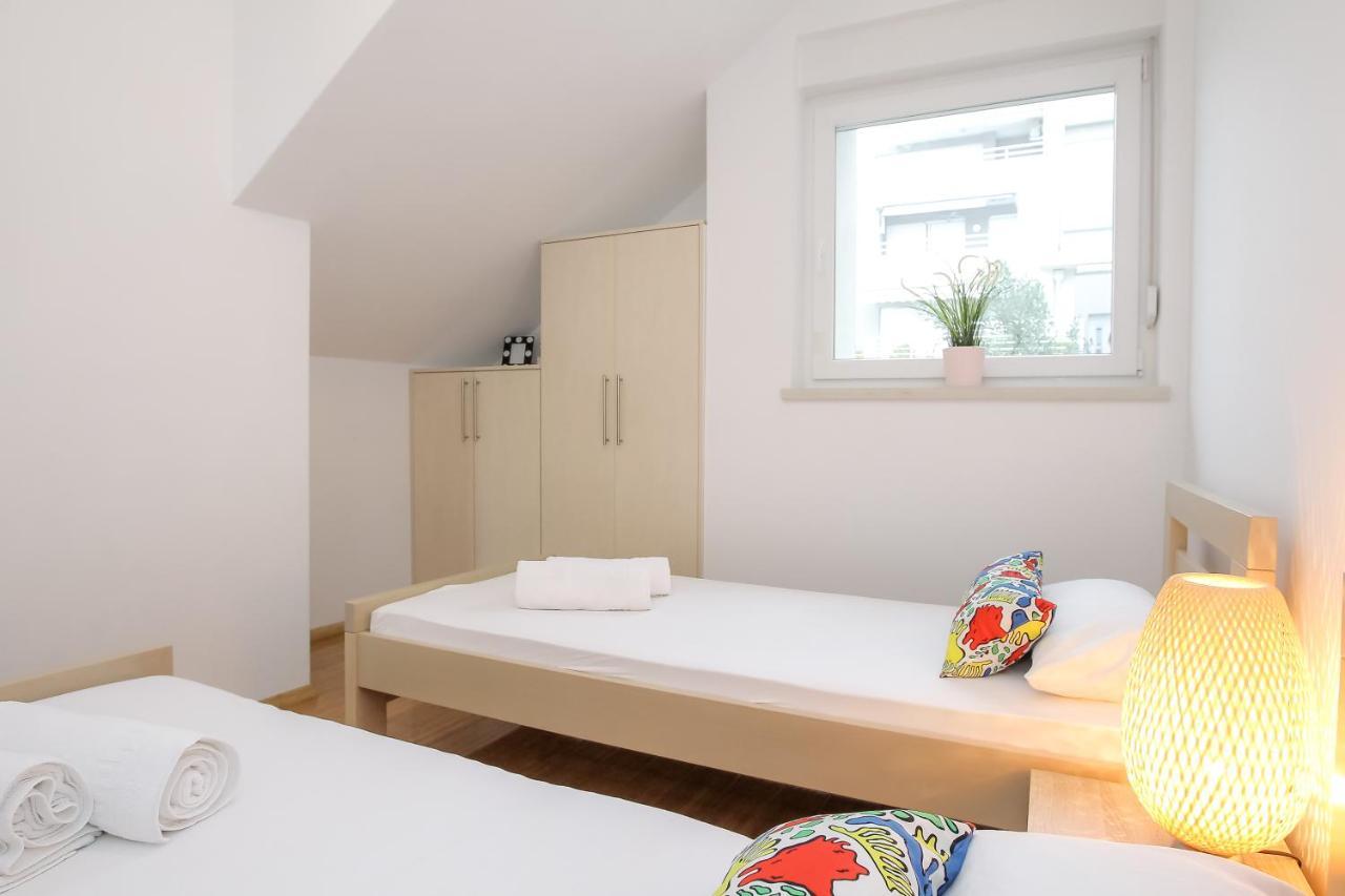 Apartments Tomana ノヴァリャ 部屋 写真