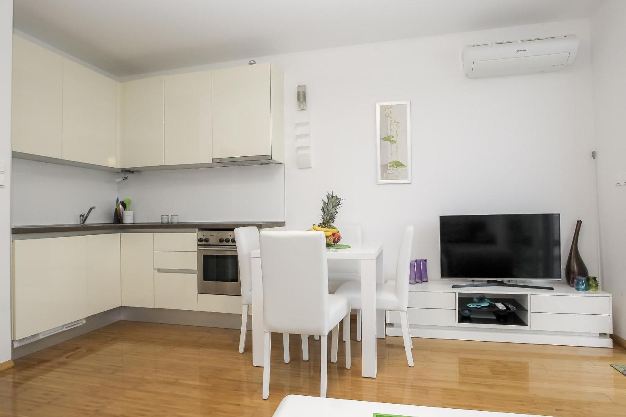 Apartments Tomana ノヴァリャ 部屋 写真